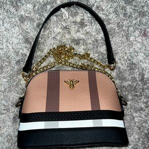 Crossbody purse